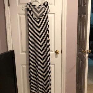 Maxi dress! Black and white herringbone